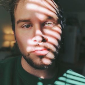 Meet your Posher, Ethan